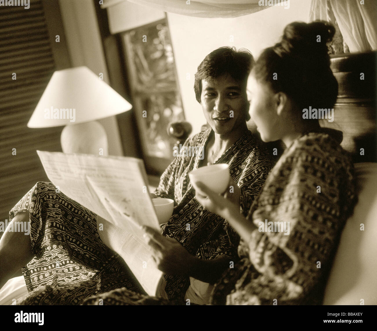 Black woman white man talking hi-res stock photography and images - Alamy