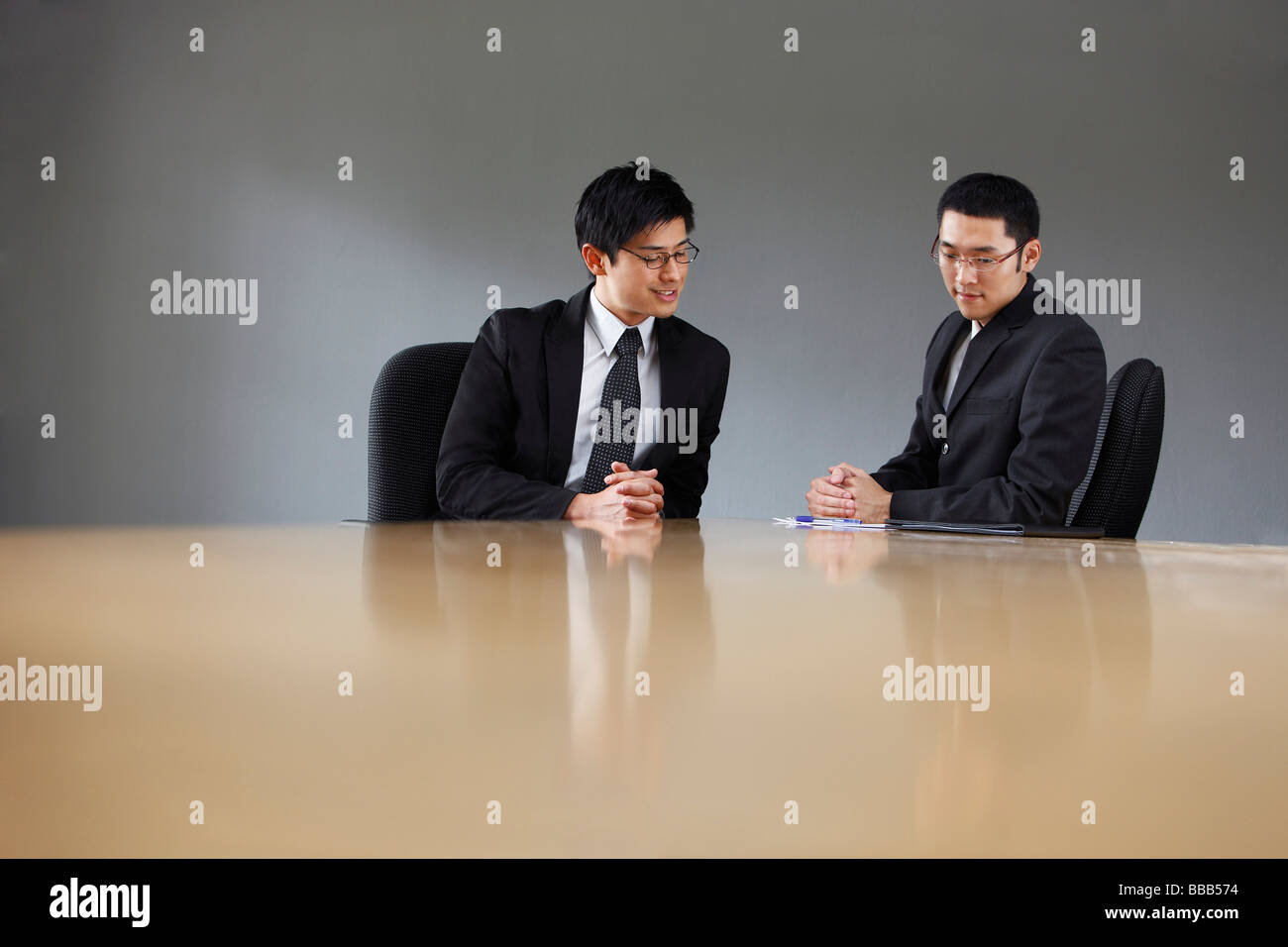 Two men in a room hi-res stock photography and images - Alamy