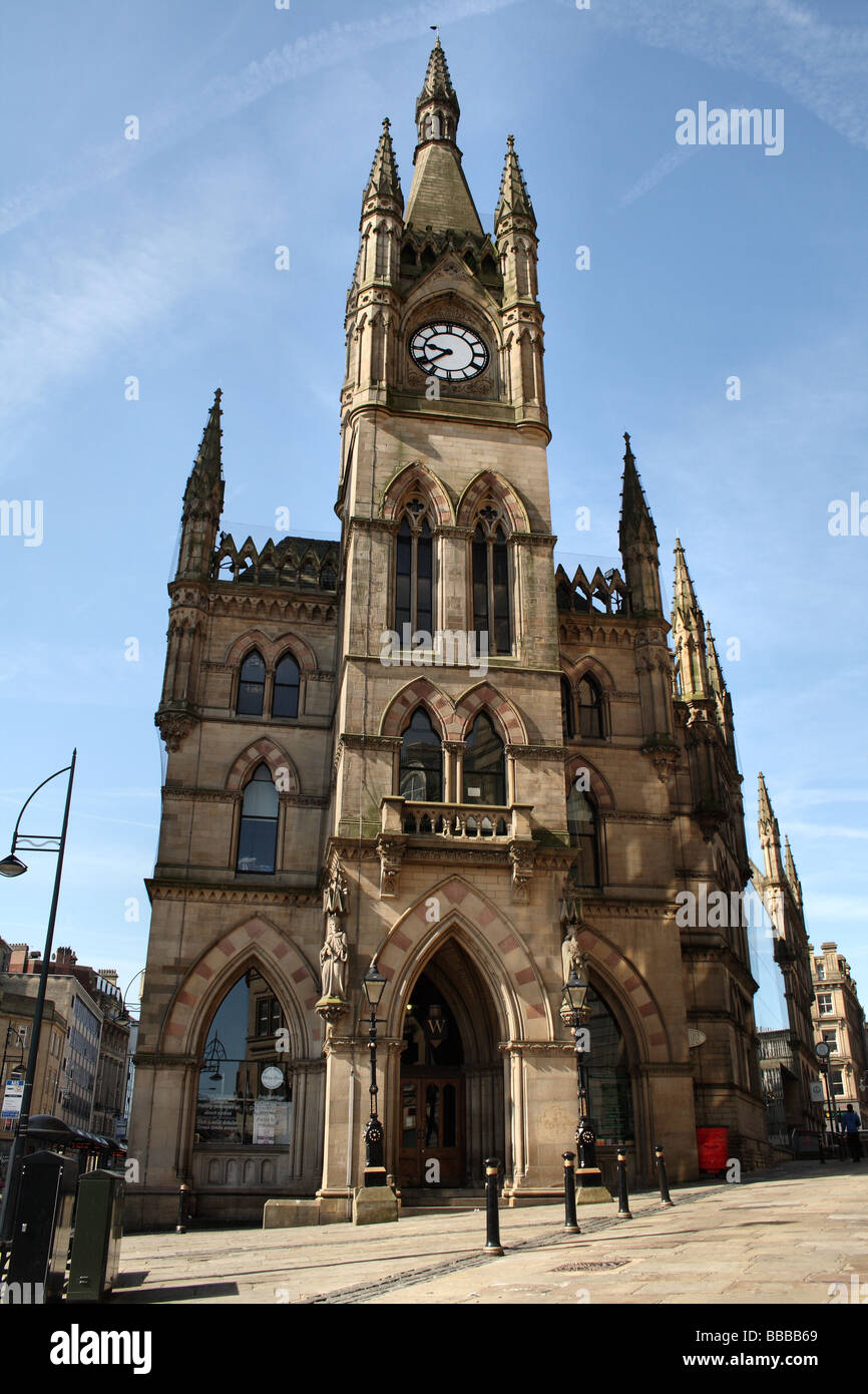 Wool Exchange Bradford Yorkshire England UK ornate building derived from the textile industry Stock Photo