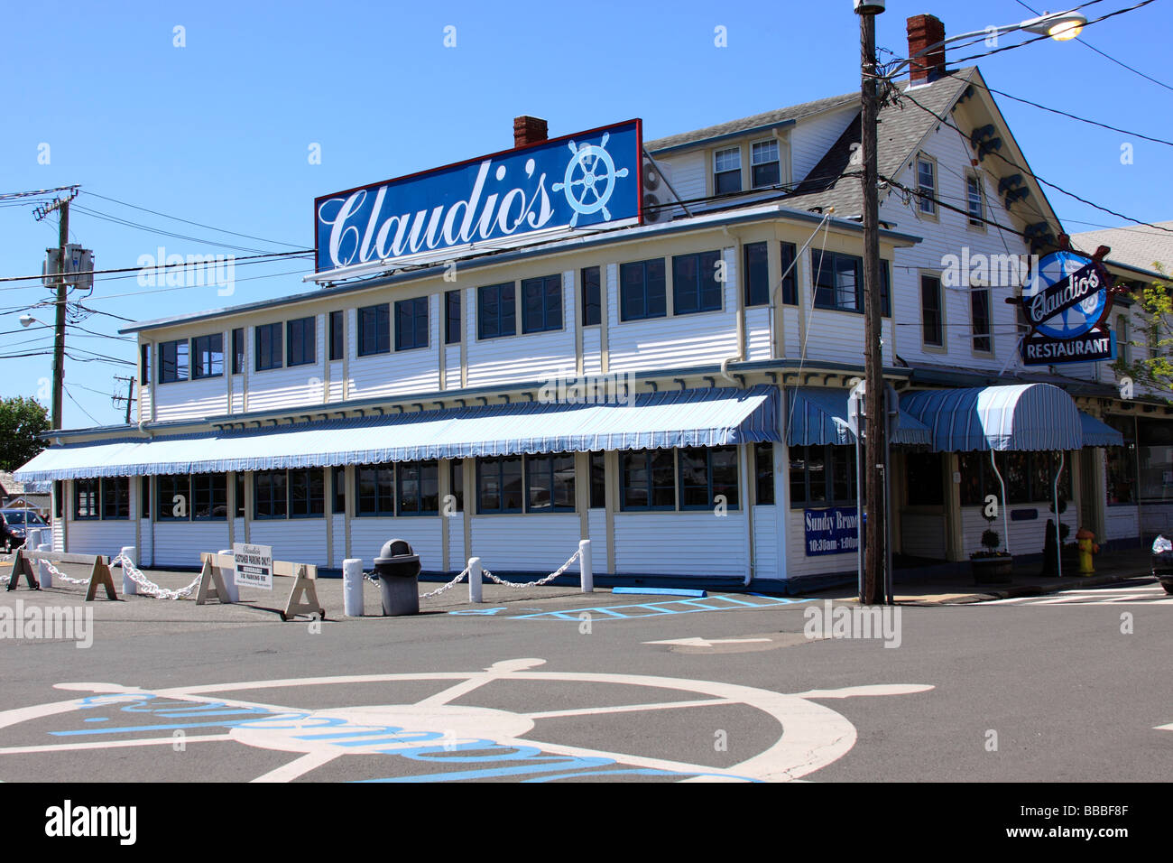 Greenport ny restaurant hi-res stock photography and images - Alamy