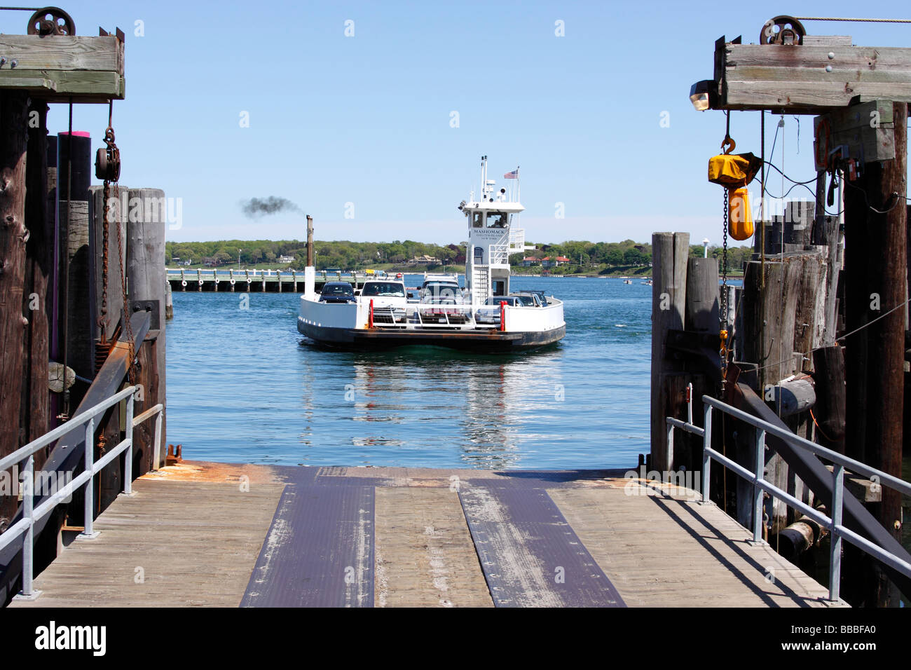 Small auto and passenger ferry ready to arrive at Greenport, from