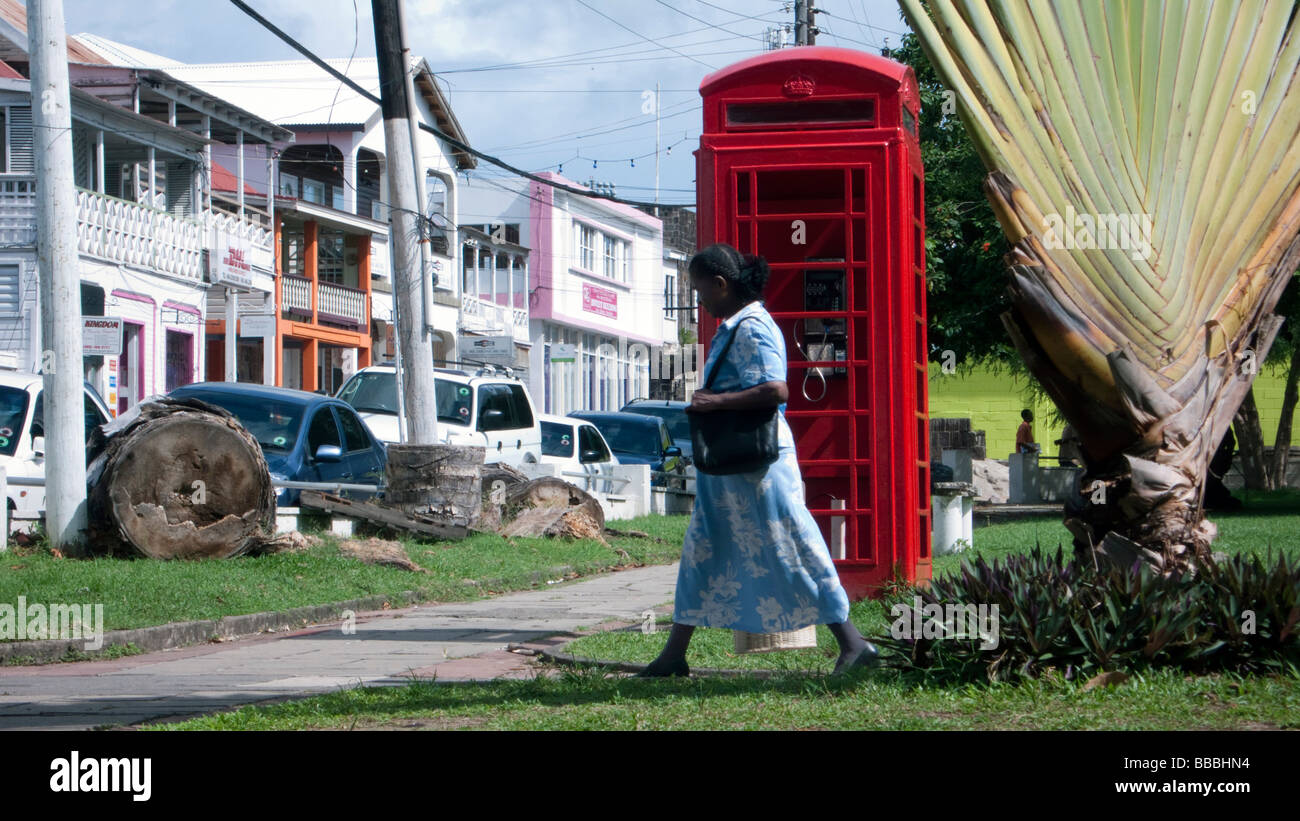 English telephone box hi-res stock photography and images - Alamy