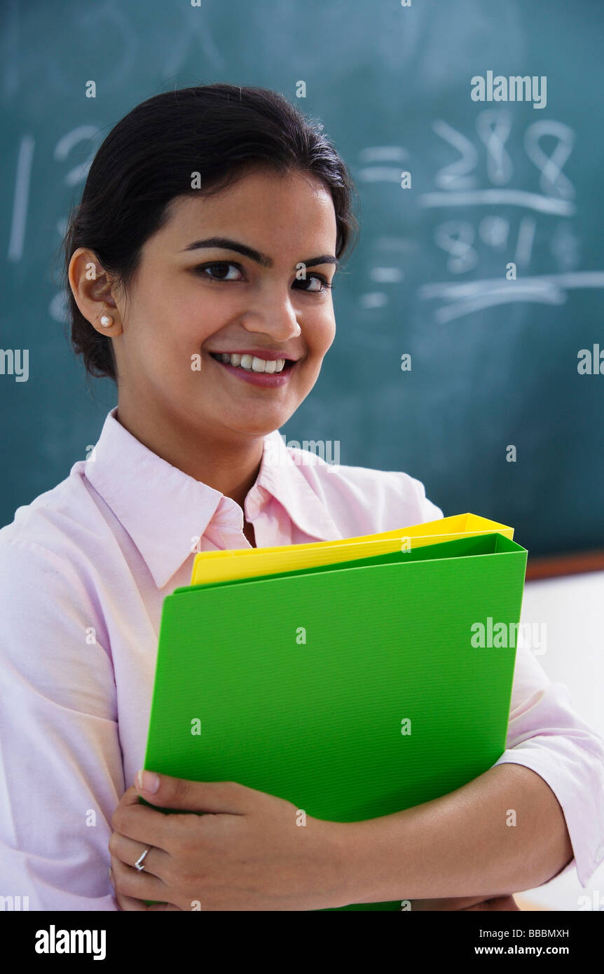 Teacher indian woman teachers hi-res stock photography and images - Alamy