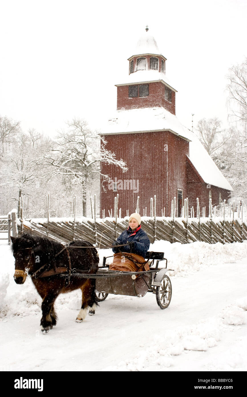Horse carriage snow hi-res stock photography and images - Alamy