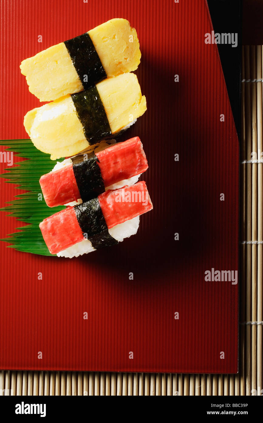 Kanikama and tamago nigiri hi-res stock photography and images - Alamy