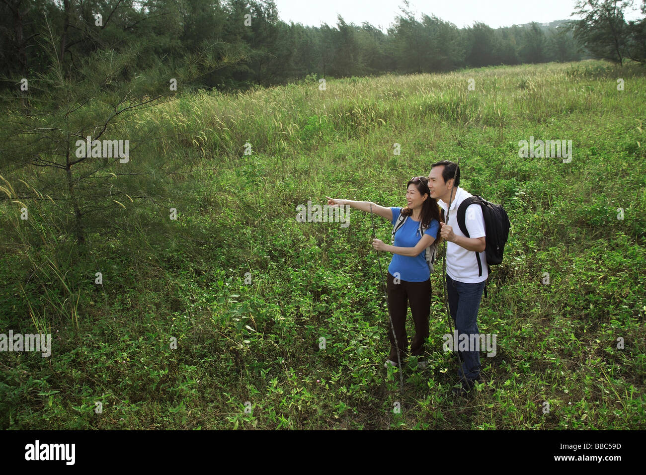 Chinese man woman hiking hi-res stock photography and images - Alamy