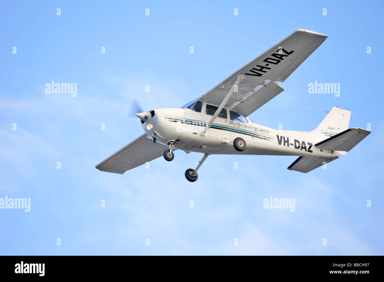 Single engine aircraft cesna landing in training flight Stock Photo