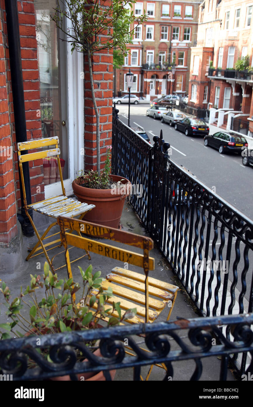 apartment balcony Rosary Gardens London SW7 Stock Photo