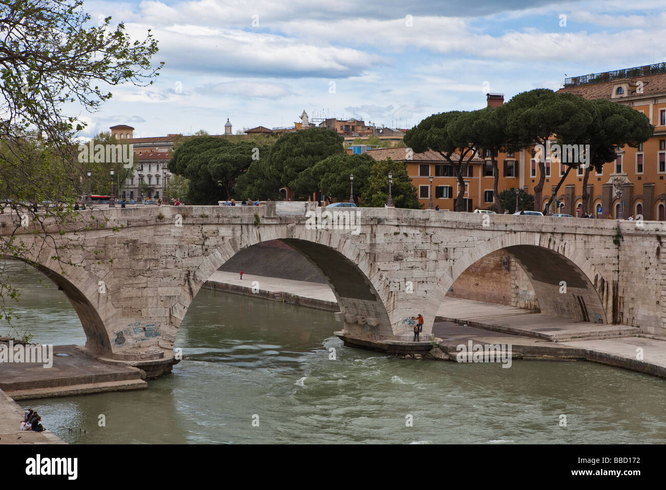 Ponte Cestio, Cestio Bridge on the Tiber, Tevere, Roma, Lazio, Italy Stock Photo