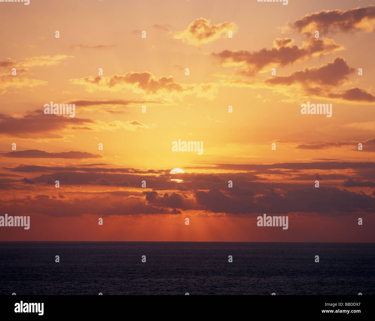 Beautiful ocean hi-res stock photography and images - Alamy