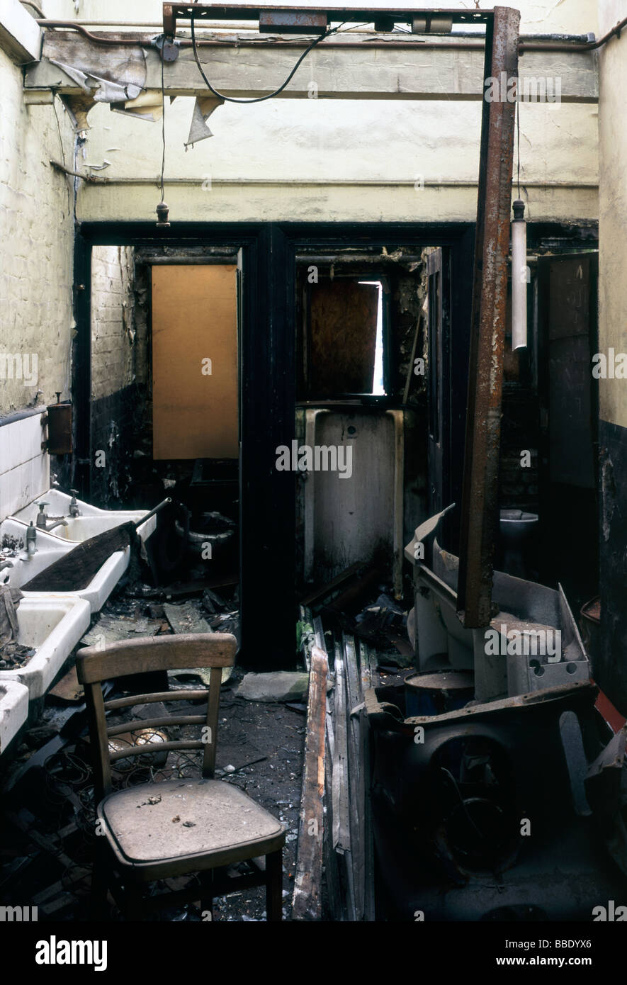 Derelict toilet in garage or in Kings Cross London Stock Photo