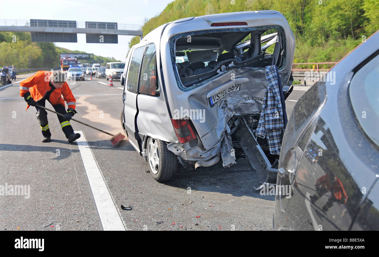 Traffic accident with 6 vehicles involved, complete closure of the highway A 8 just before the motorway junction Leonberg, Bade Stock Photo