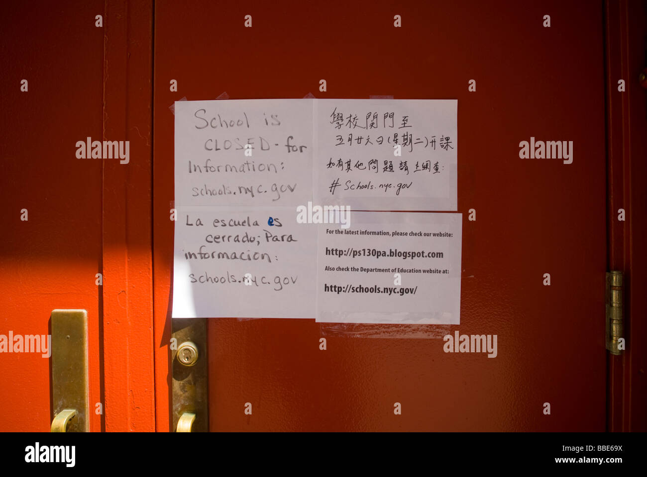 Signs on the door of the 1081 student Hernando De Soto School PS 130 in Chinatown in New York Stock Photo