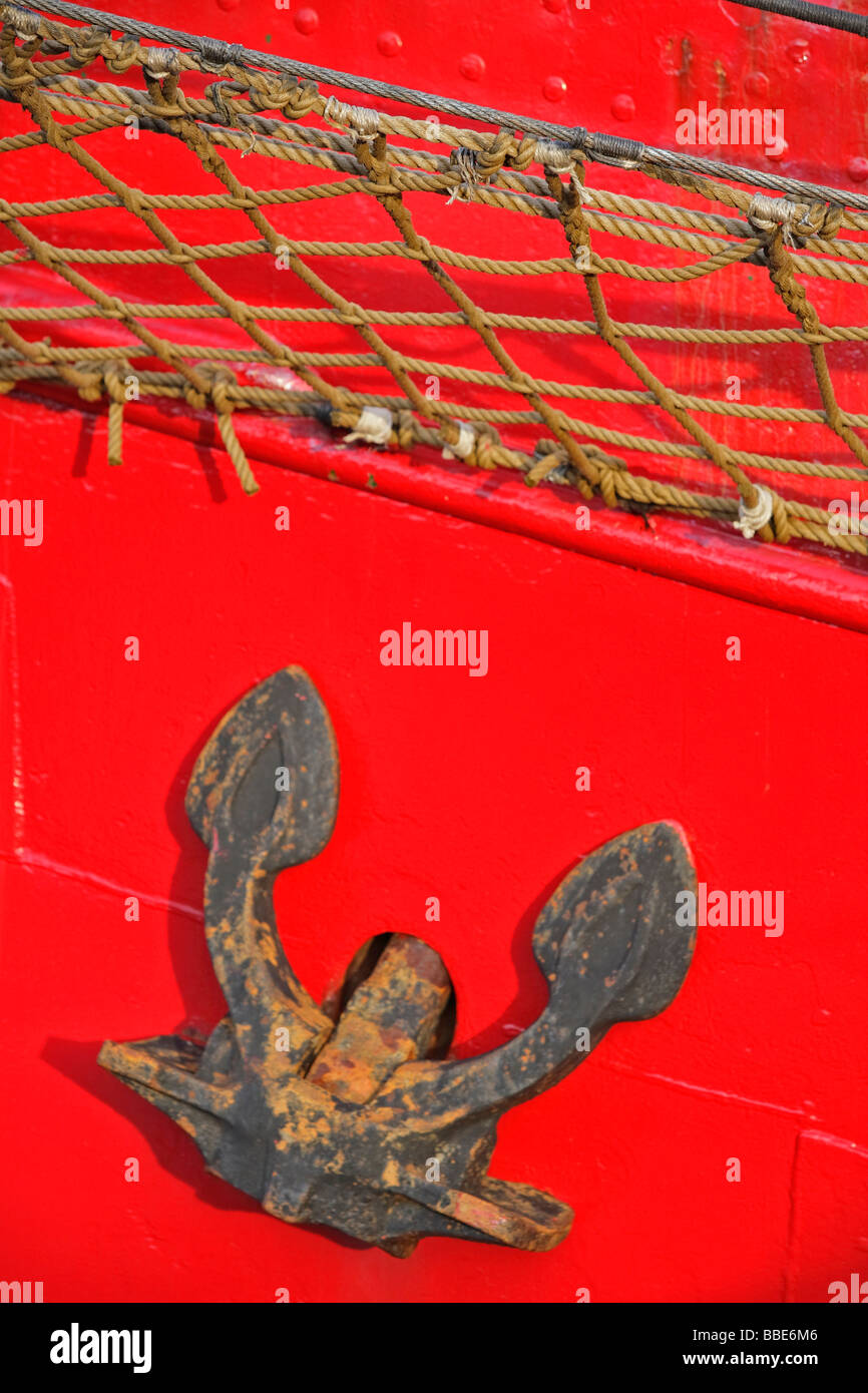 Ship anchor hires stock photography and images Alamy