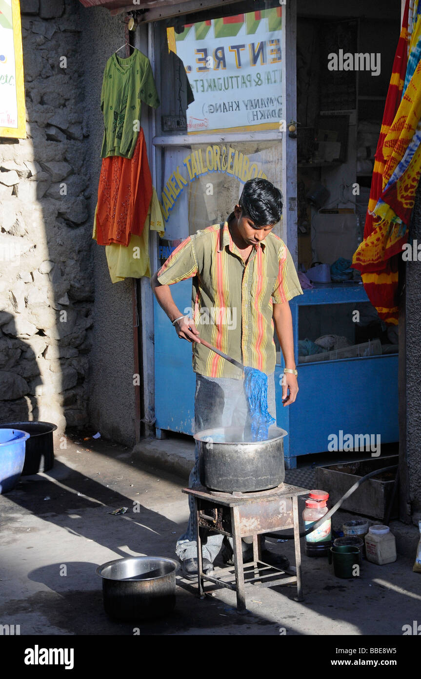 Handcrafts india hi-res stock photography and images - Alamy