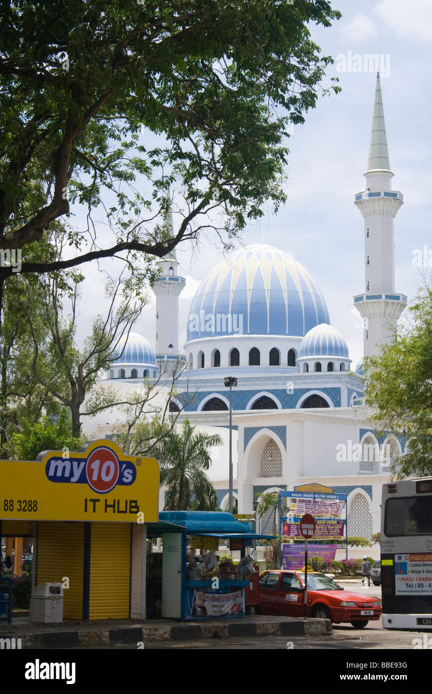 Old and new mobile phone shop close by the State Mosque in Kuantan