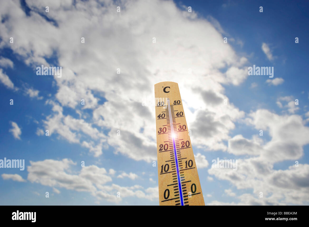 Thermometer, 28 degrees Celsius, heat day Stock Photo