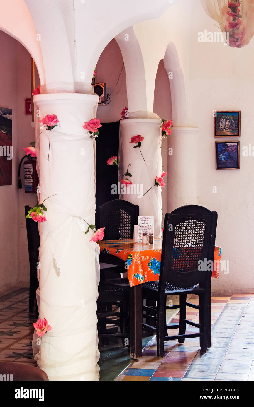 Inside café san miguel de allende hires stock photography and images