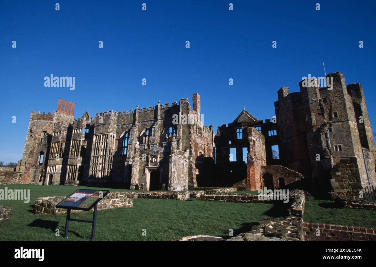 England, West Sussex, Midhurst Cowdray Castle ruins. Cowdray House Stock Photo
