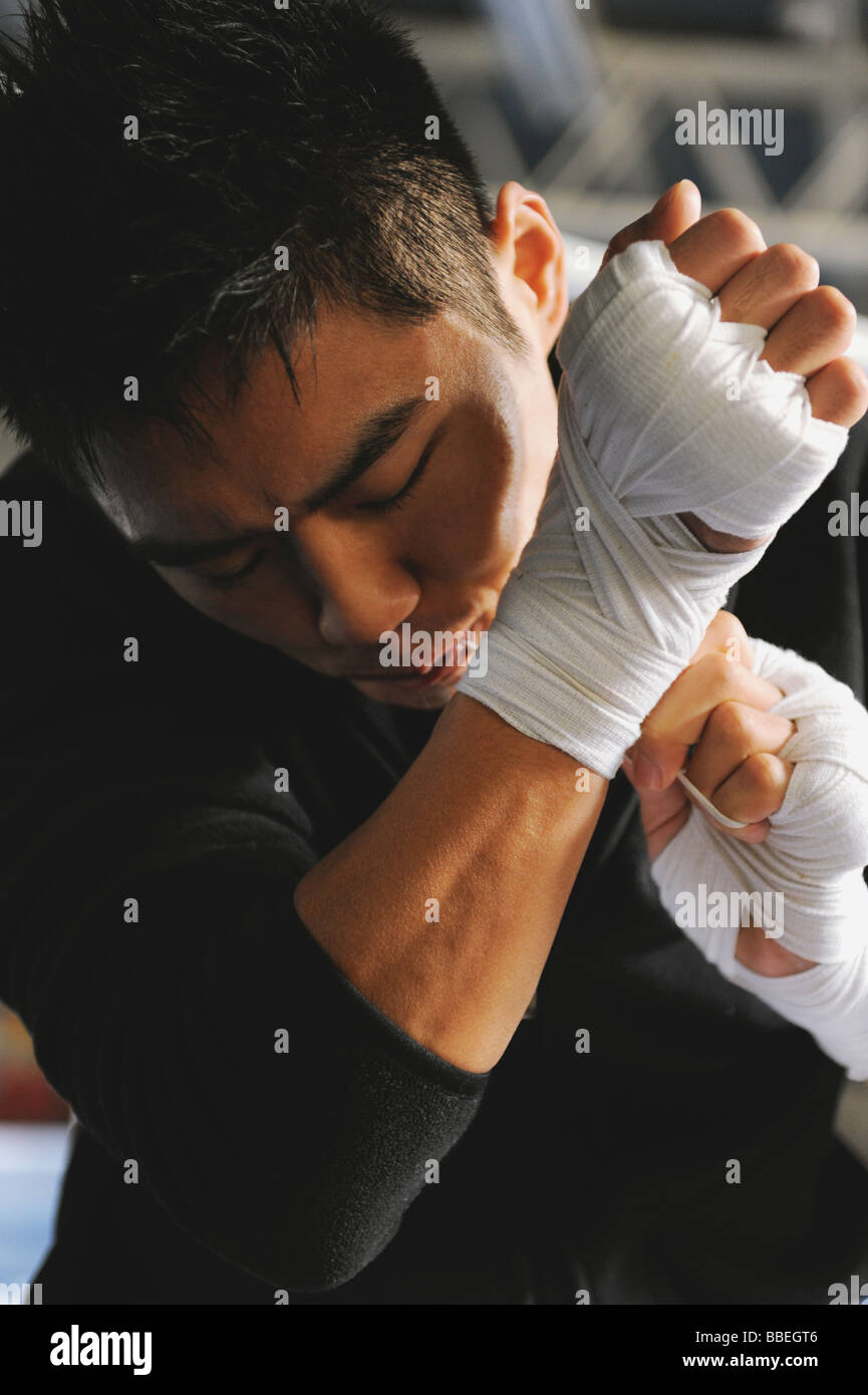 Japanese boxer preparing before fight Stock Photo Alamy