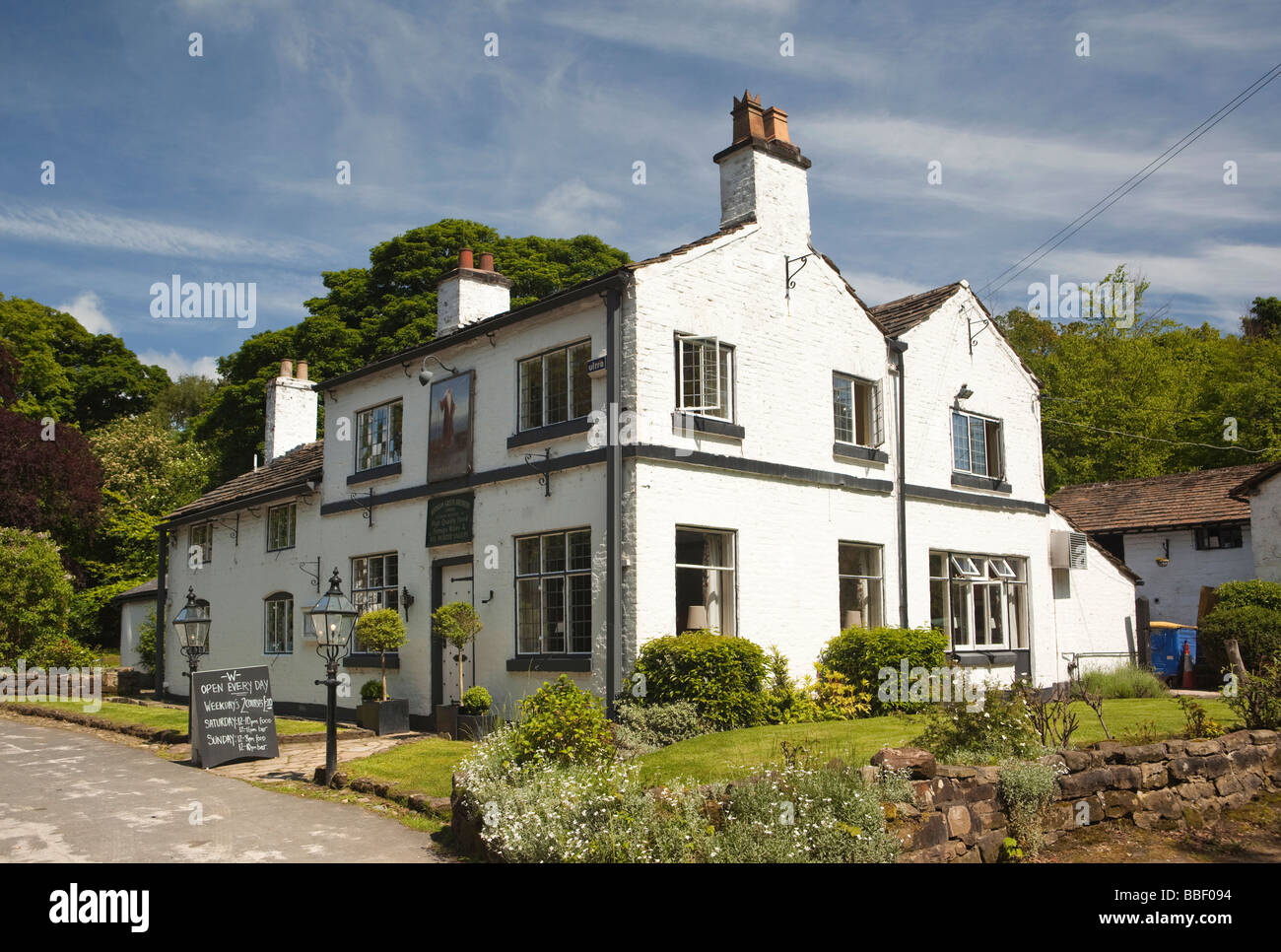 UK England Cheshire Alderley Edge The Wizard historic gastropub Stock