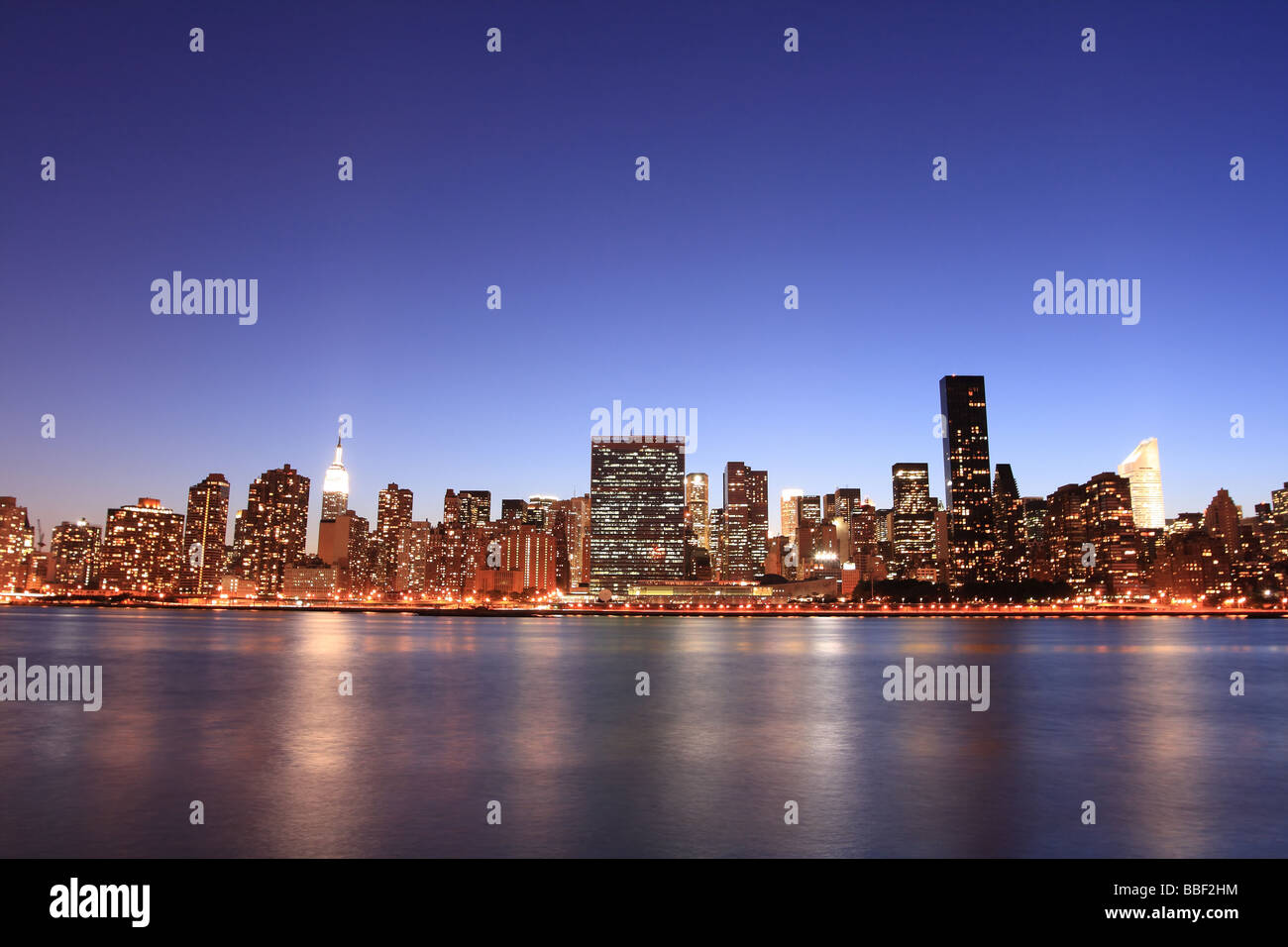 Midtown Manhattan skyline at Night, New York City Stock Photo - Alamy