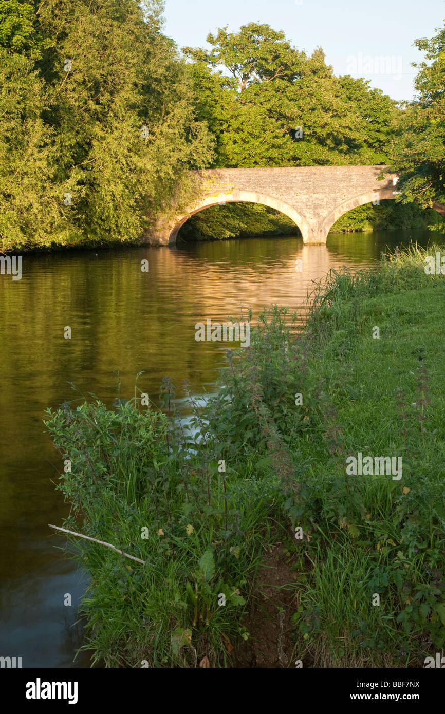 Road bridge spanning the River Thames at Lower Wolvercote near Oxford Uk Stock Photo