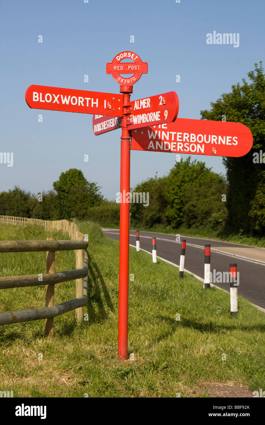 Bloxworth sign hires stock photography and images Alamy