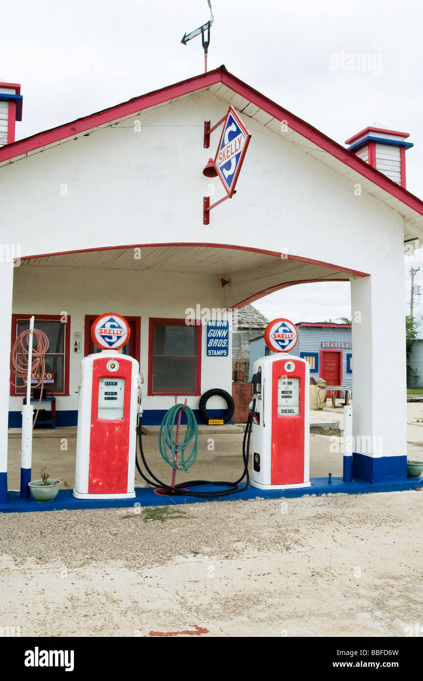 an old Skelly Gas Station in Skellytown, Texas Stock Photo Alamy