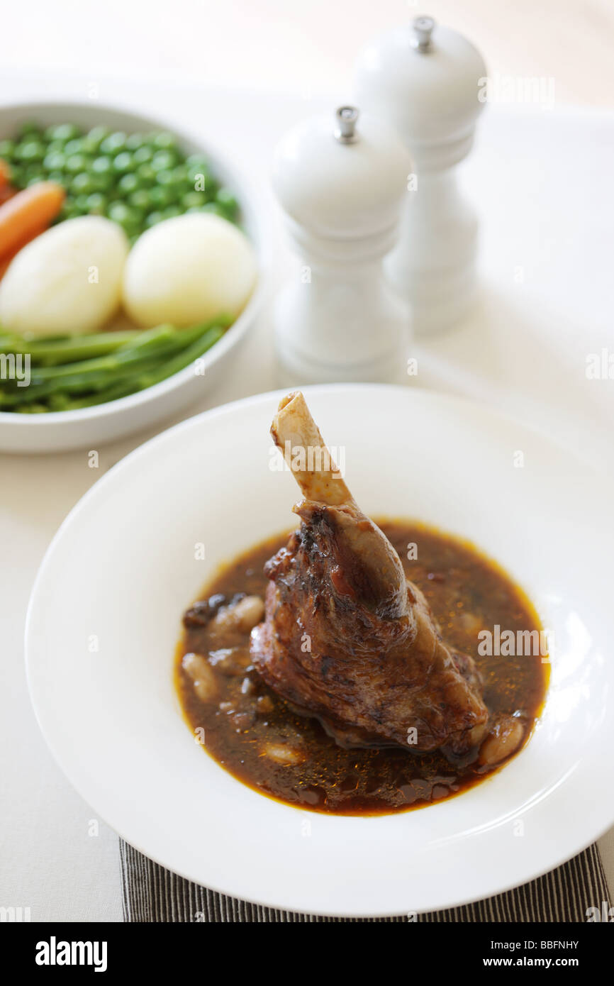 Leg of Lamb in Gravy Stock Photo Alamy