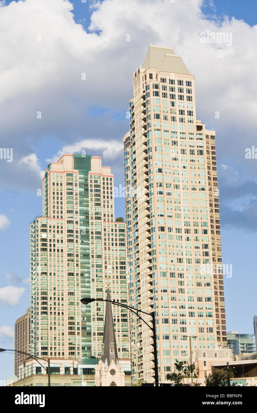 Apartment buildings in Chicago Stock Photo Alamy