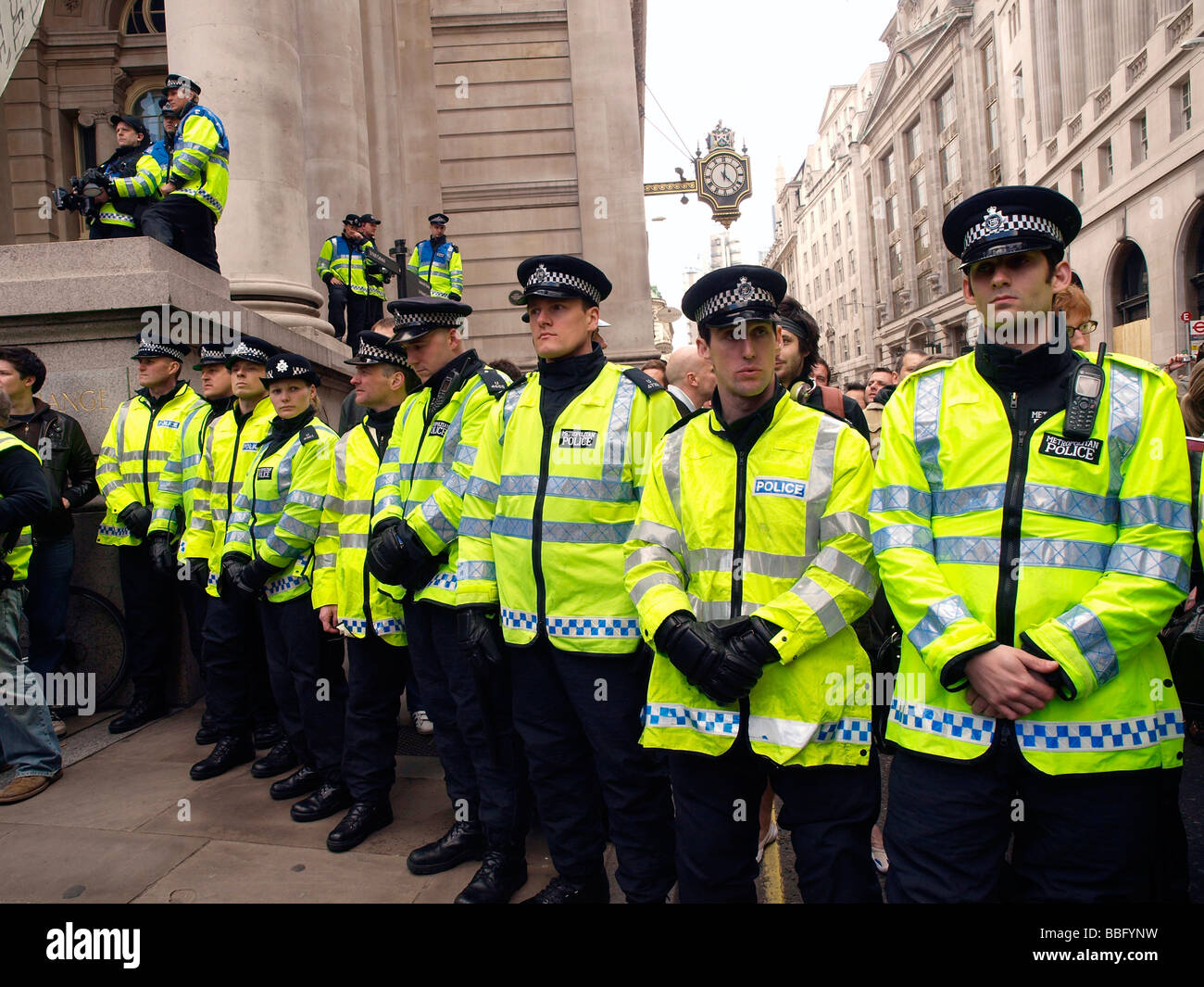 Demonstrators cordoned off by Territorial Support Group police officers in kettling action, G20 protest at the Bank of England Stock Photo