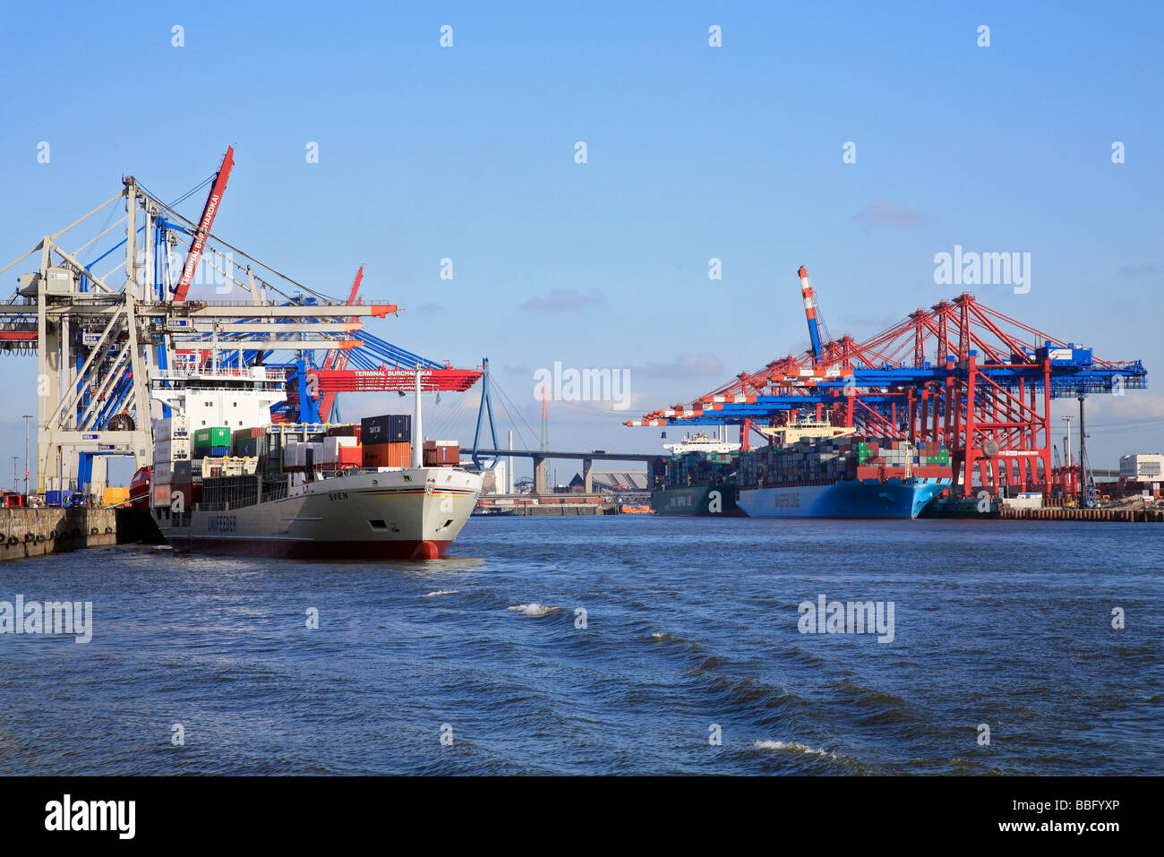 Container vessel, feeder, feeder ship, container terminal Burchhardkai