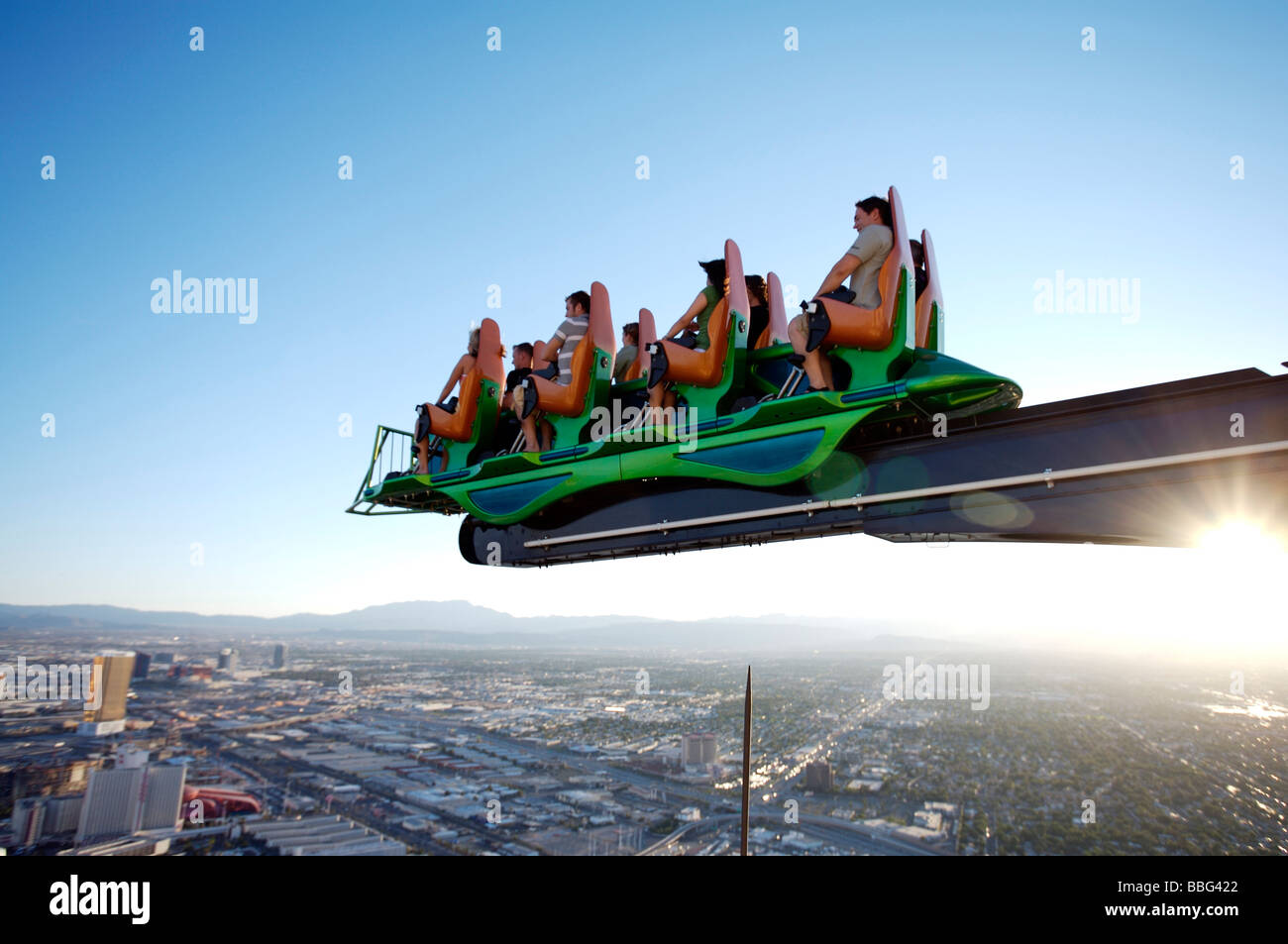 Thrill ride Big Shot on top of the Las Vegas Stratosphere tower (1149  ft/350m), the tallest freestanding observation tower of the US Stock Photo  - Alamy