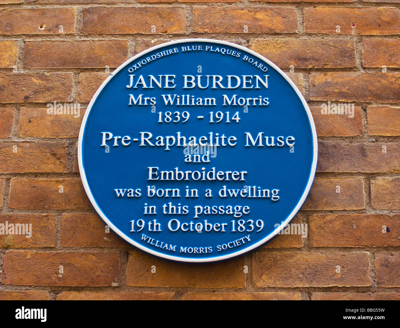 Blue plaque in Oxford commemorating birthplace of Mrs William Morris