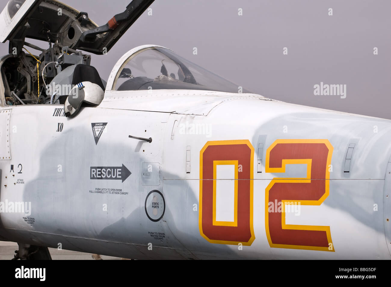Fighter jet cockpit hi-res stock photography and images - Alamy