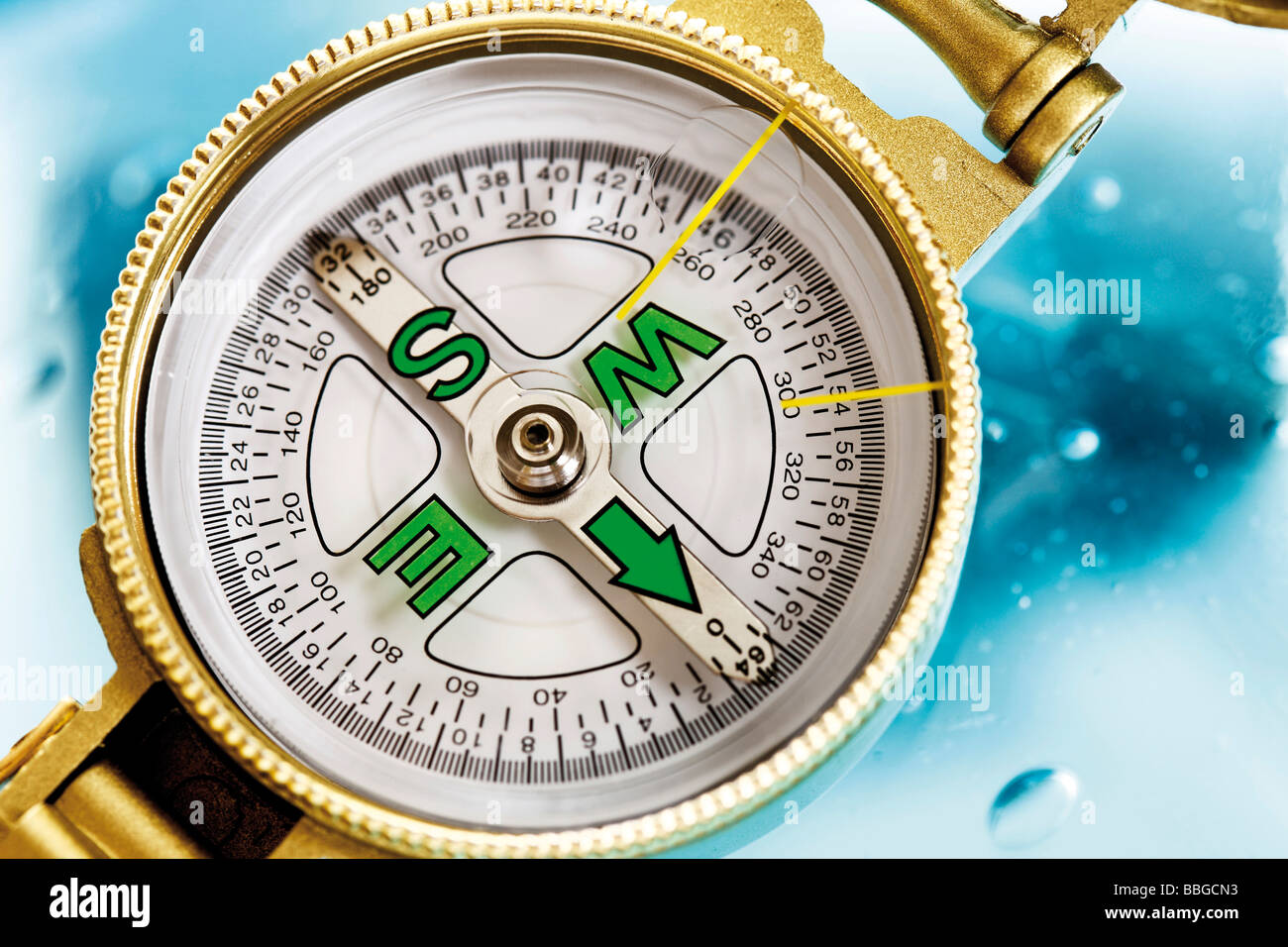 Compass close up hi-res stock photography and images - Alamy