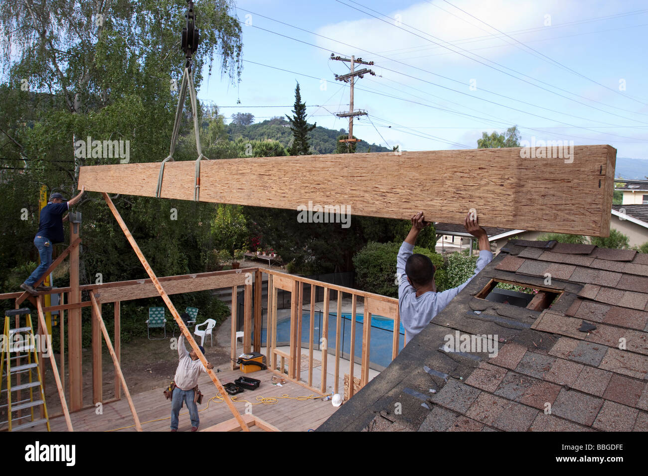 Image showcasing Roof crane lift hi-res stock photography and images - Alamy