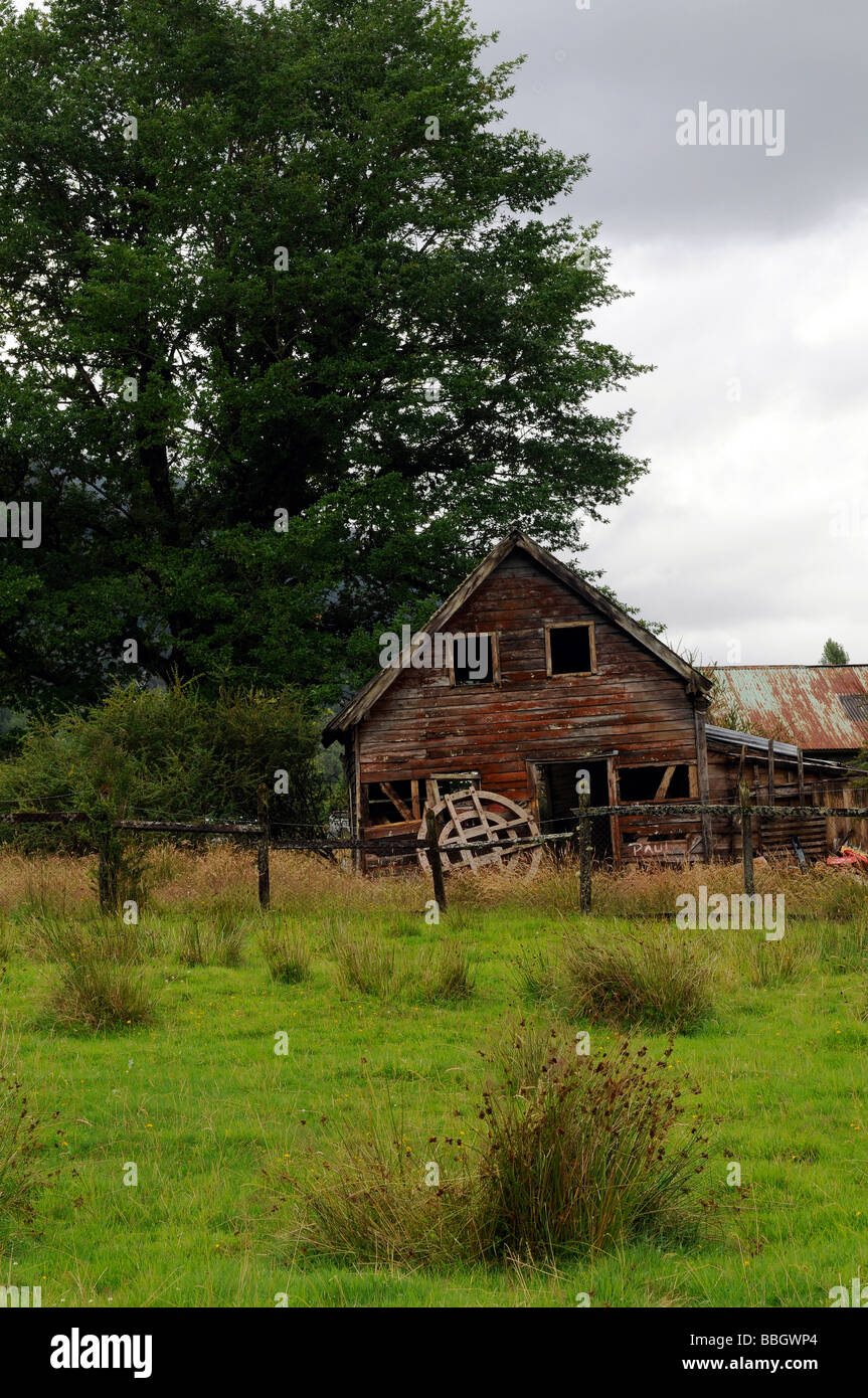 House in chilean patagonia hi-res stock photography and images - Alamy