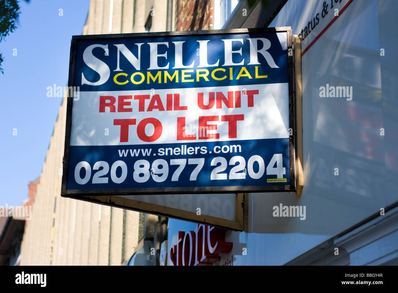 A retail unit to let sign on Twickenham highstreet Stock Photo