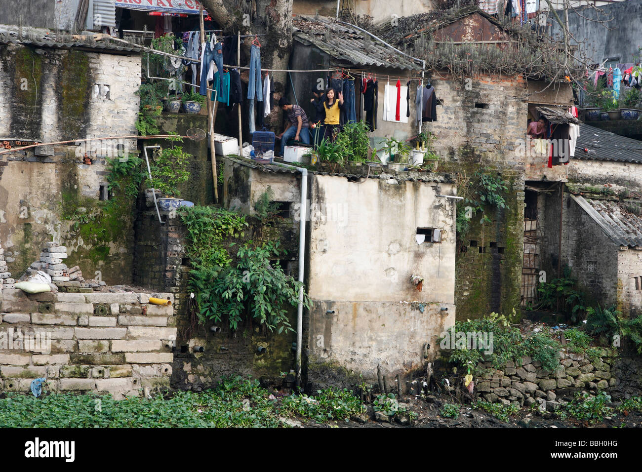Vietnamese Family Living In Poor City Slum House Ninh Binh Stock
