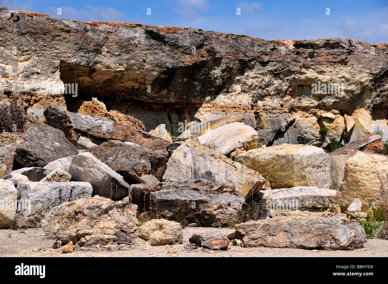 Large limestone blocks in Texas Hill Country, USA Stock Photo Alamy