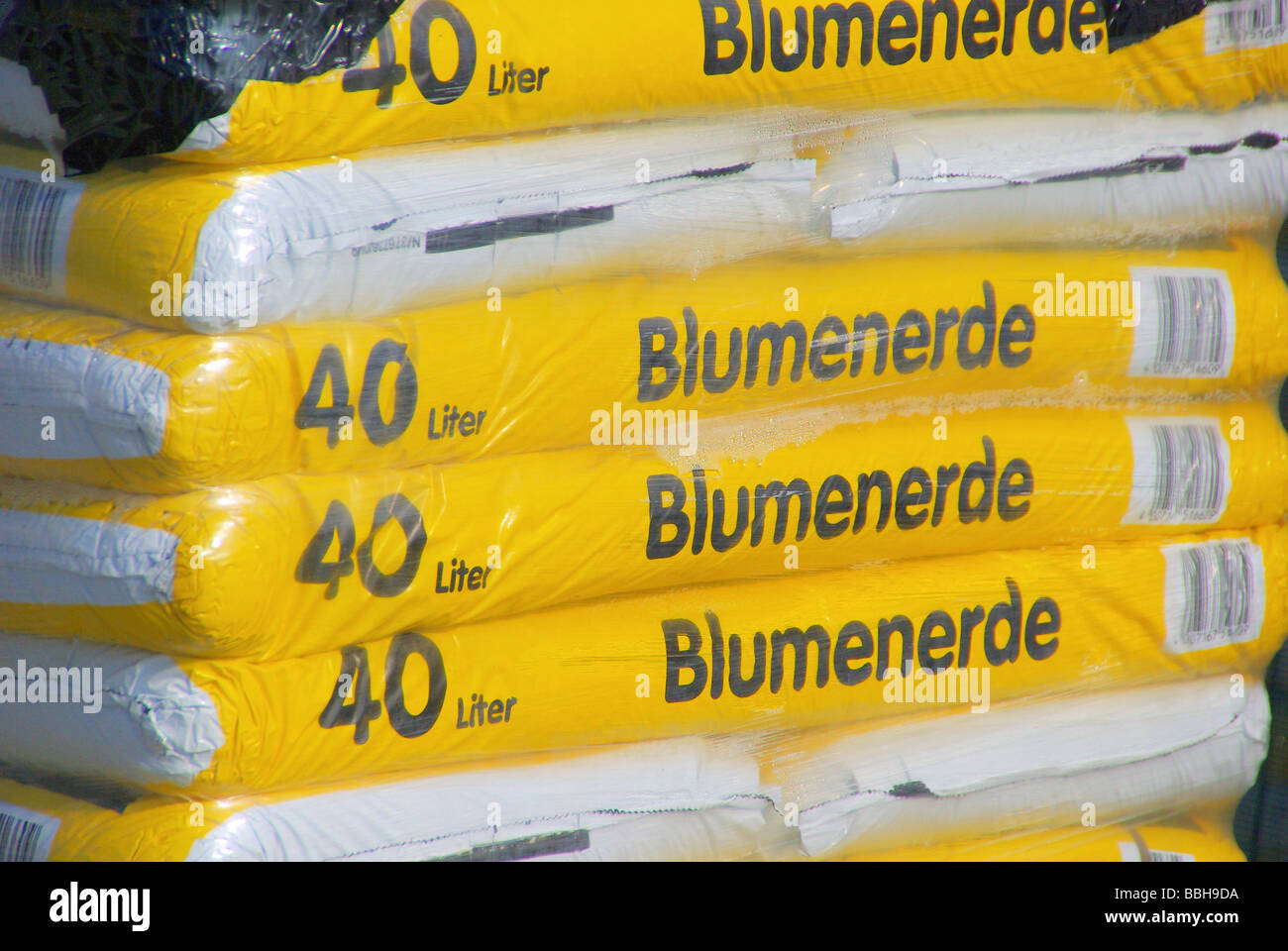 Blumenerde potting soil 01 Stock Photo Alamy