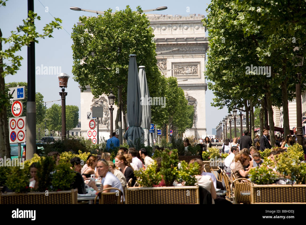 Outdoor Cafes Abound Along Avenue Champs Elysees Near The Arc De Stock Photo Alamy