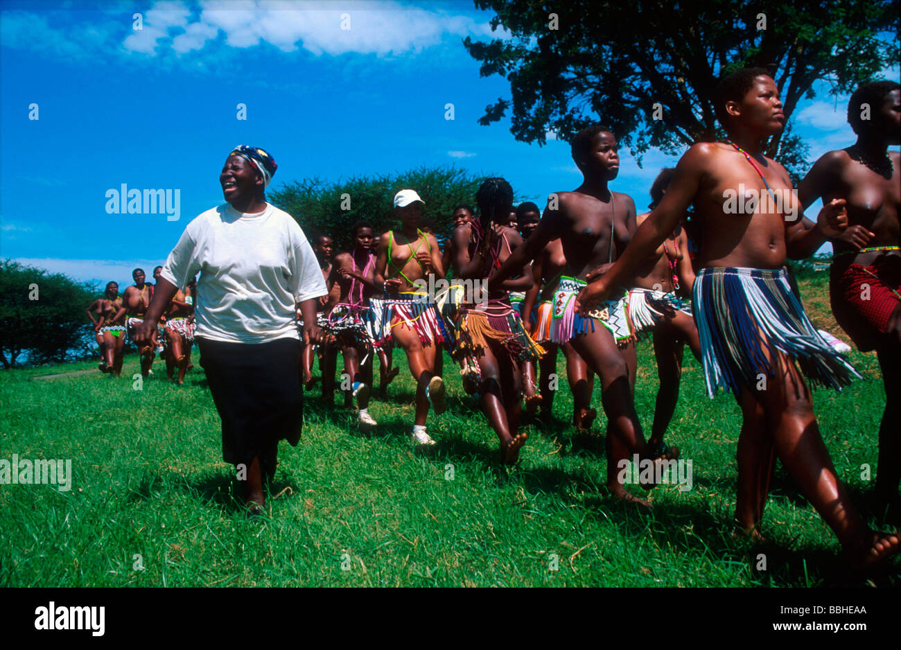 Young Zulu Women Young Zulu Women