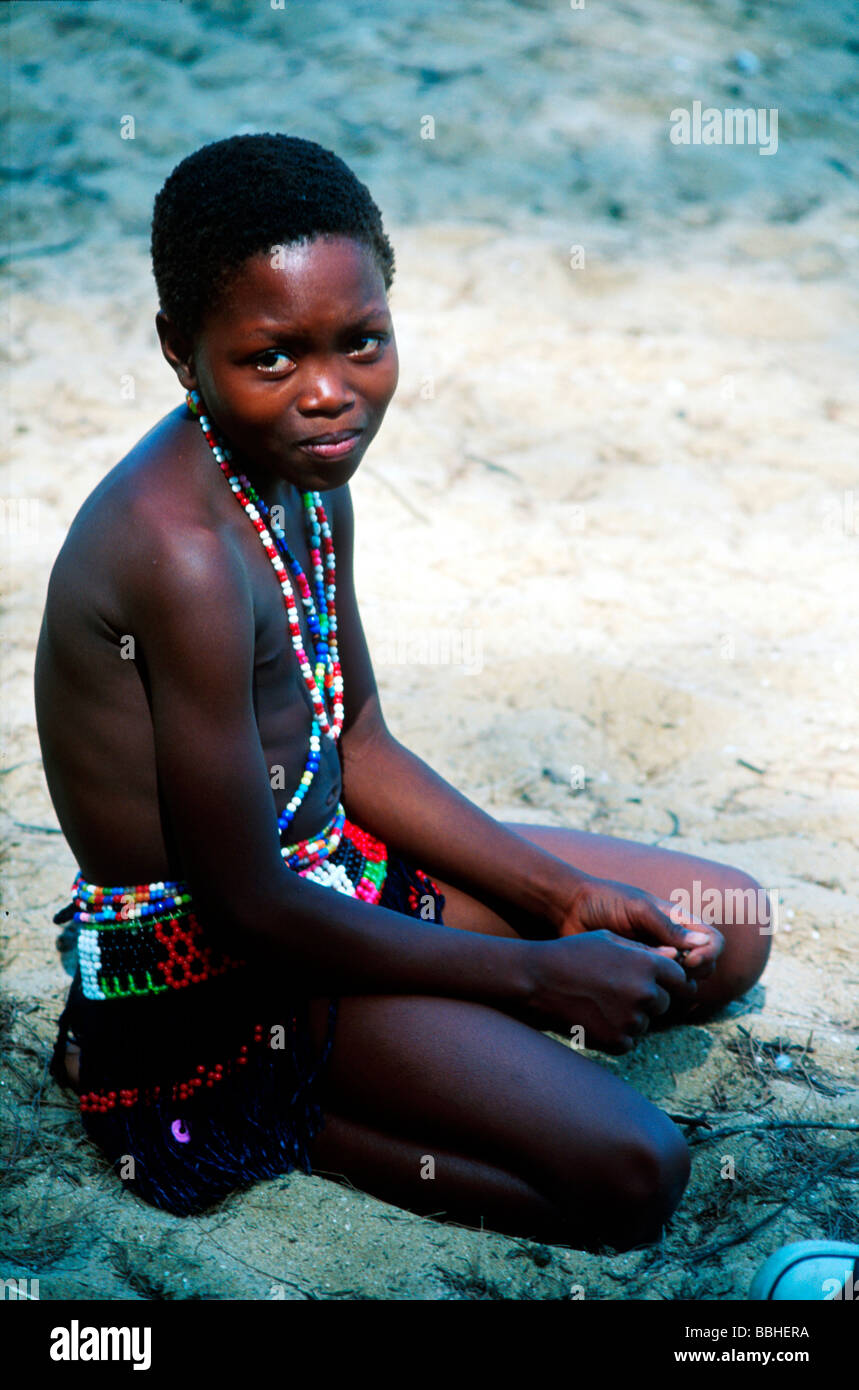 A Zulu girl waits to perform as part of the St Lucia Wetlands Festival Stock Photo - Alamy