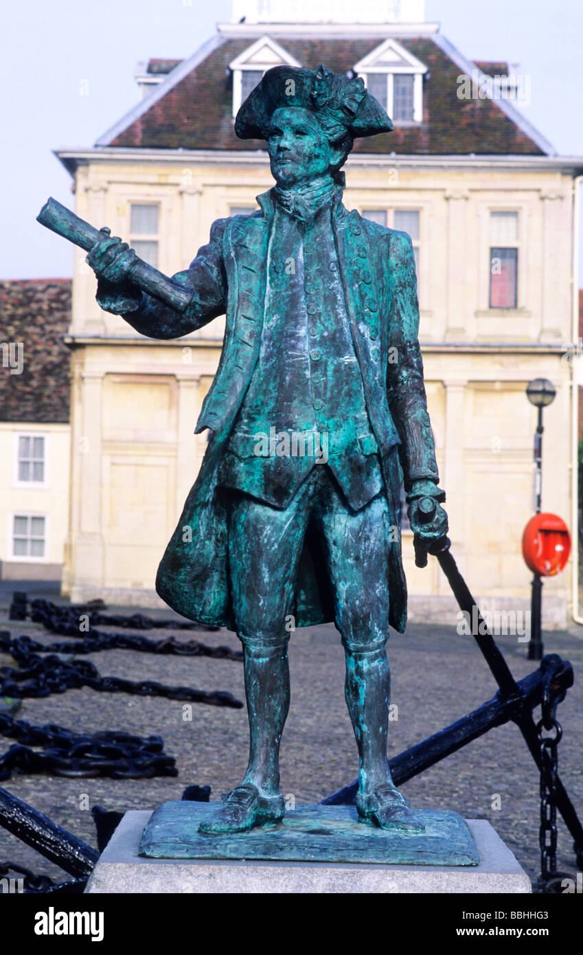 Kings Lynn Custom Customs House Statue of Captain George Vancouver ...
