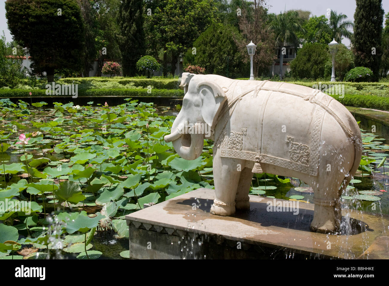 India Rajasthan Udaipur Saheliyon Ki Bari gardens Stock Photo - Alamy