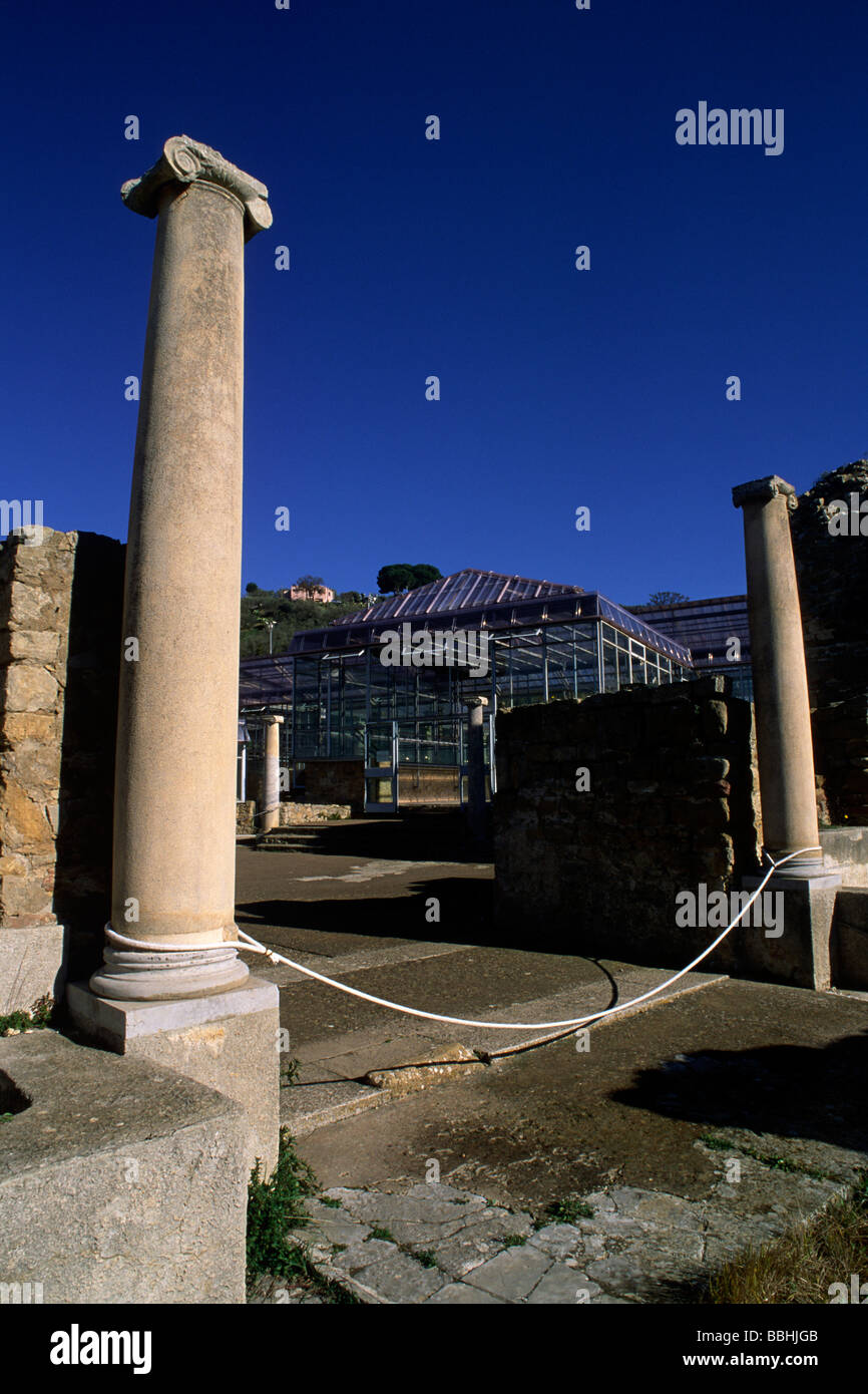 Roman villa atrium hi-res stock photography and images - Alamy