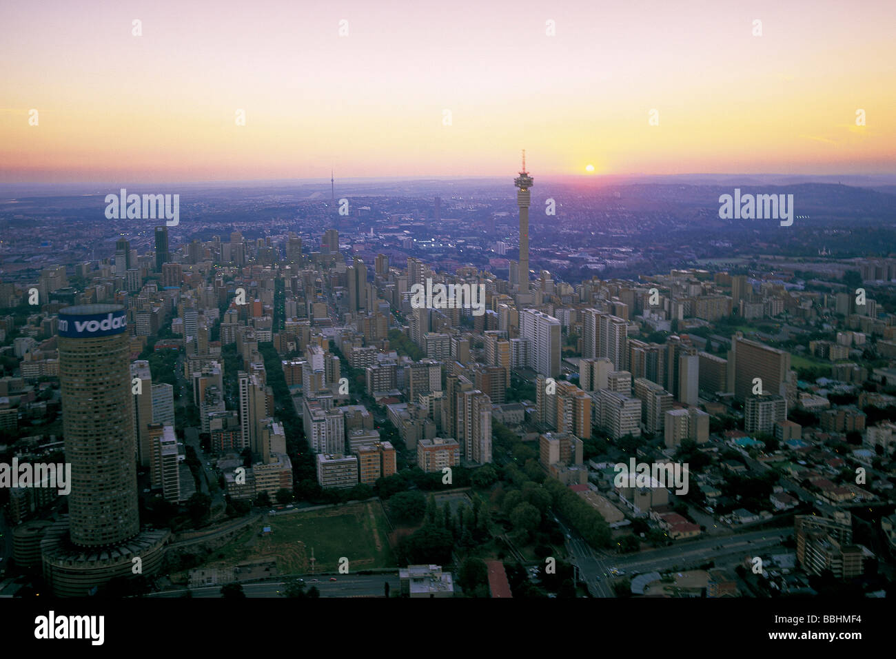 JOHANNESBURG THE LARGEST CITY IN SOUTH AFRICA AND THE THRIVING CENTRE